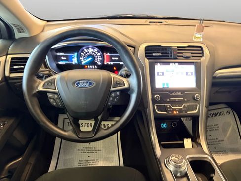 Used 2019 Ford Fusion SE image 23