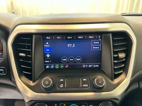 Used 2023 GMC Acadia SLT w/ Preferred Package AWD/4WD image 17