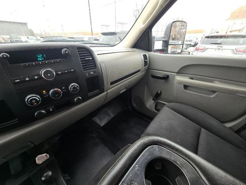 Used 2013 Chevrolet Silverado 3500 W/T w/ Snow Plow Prep Package image 10
