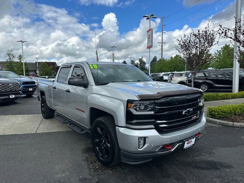 Used 2018 Chevrolet Silverado 1500 LTZ Z71 w/ Redline Edition AWD/4WD image 7