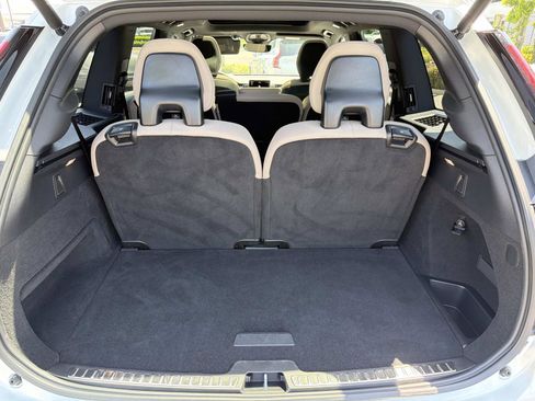 Certified 2025 Volvo XC90 B6 Core AWD/4WD image 23