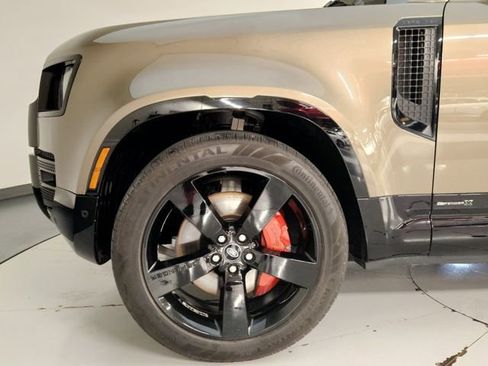 Used 2023 Land Rover Defender 90 X AWD/4WD image 11