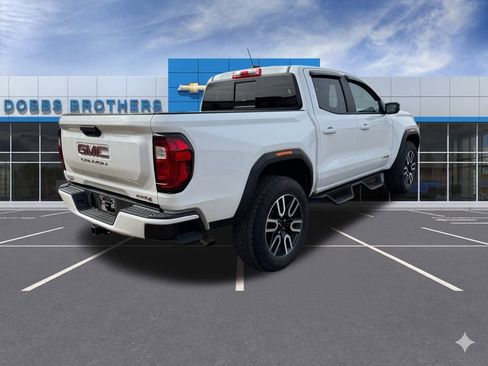 Used 2024 GMC Canyon AT4 image 7