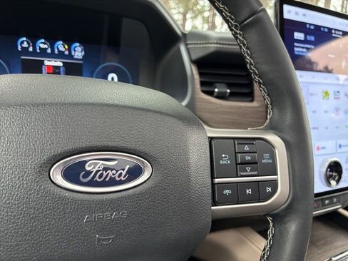Used 2024 Ford Expedition Max Limited image 28