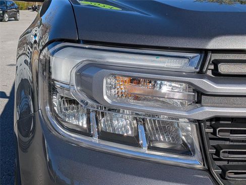 Used 2024 Ford Maverick Lariat image 11