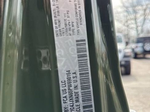 Used 2023 Jeep Wrangler Unlimited w/ Cold Weather Group image 33