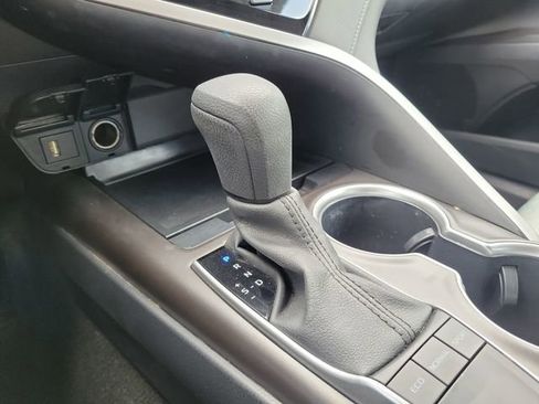 Used 2024 Toyota Camry LE w/ Convenience Package FWD image 33
