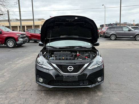 Used 2017 Nissan Sentra SR w/ SR Premium Technology Package image 29