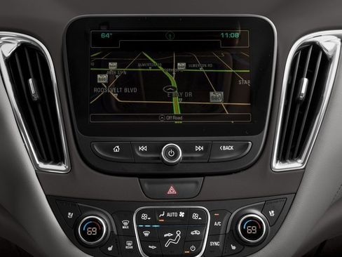 Used 2017 Chevrolet Malibu Premier w/ Driver Confidence Package image 20