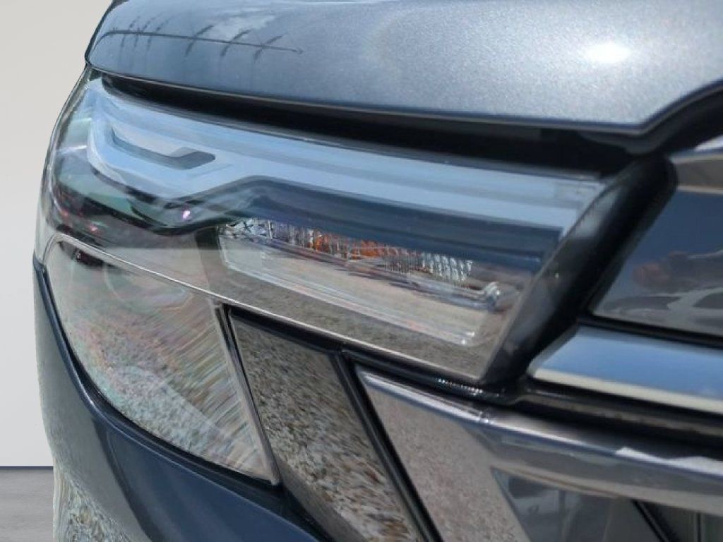 Used 2026 Subaru Forester Premium AWD/4WD image 9