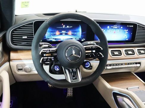 Used 2025 Mercedes-Benz GLE 63 AMG S image 20
