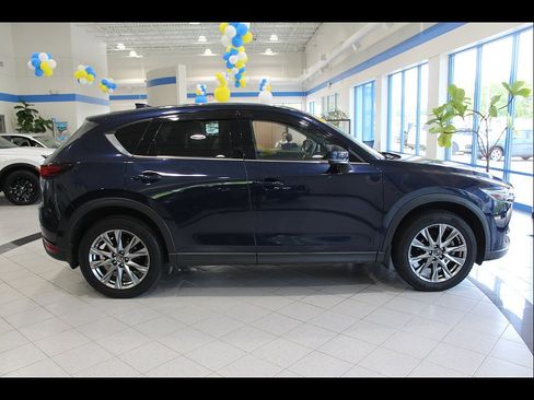 Used 2019 MAZDA CX-5 Signature AWD/4WD image 4