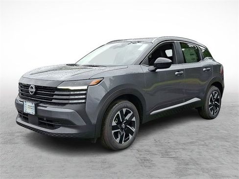 New 2025 Nissan Kicks SV w/ SV Premium Package image 2