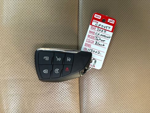 Used 2022 Chevrolet Tahoe Premier w/ Premium Package image 25
