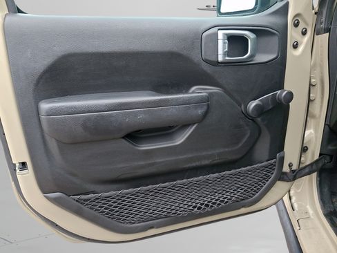 Used 2022 Jeep Wrangler Unlimited Sport AWD/4WD image 13