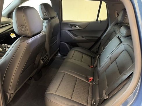 New 2026 Chevrolet Equinox LT w/ Convenience Package II image 13