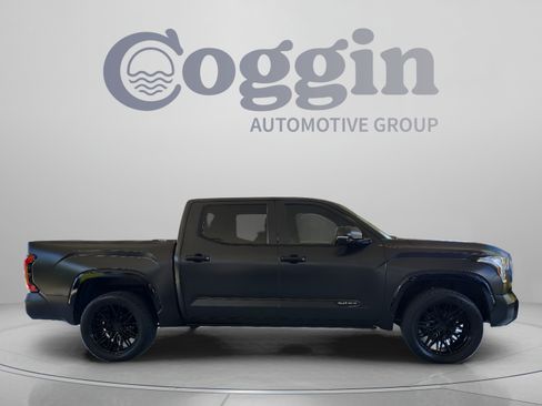 Used 2023 Toyota Tundra Platinum AWD/4WD image 6