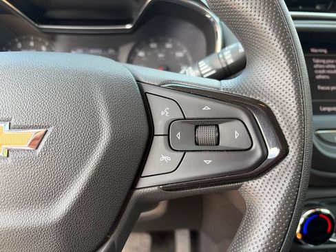 Used 2023 Chevrolet TrailBlazer LT FWD image 27