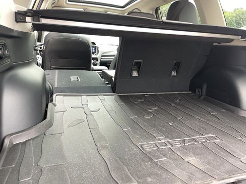 Used 2024 Subaru Forester Limited image 28