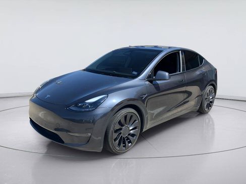 Used 2024 Tesla Model Y Performance AWD/4WD image 1