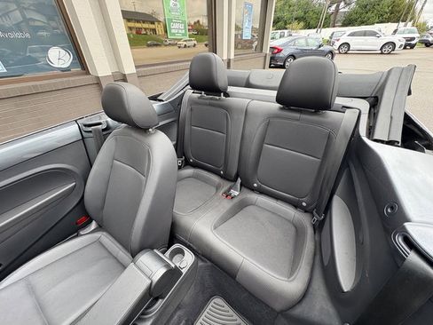Used 2019 Volkswagen Beetle 2.0T S FWD image 13