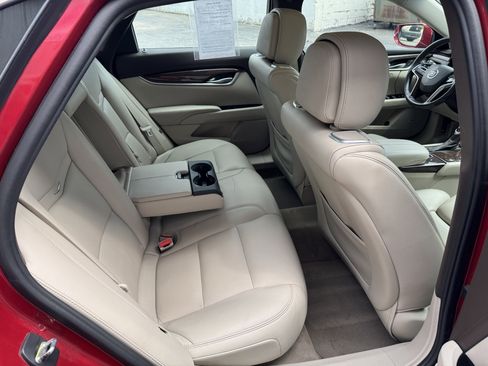 Used 2013 Cadillac XTS Premium AWD/4WD image 31