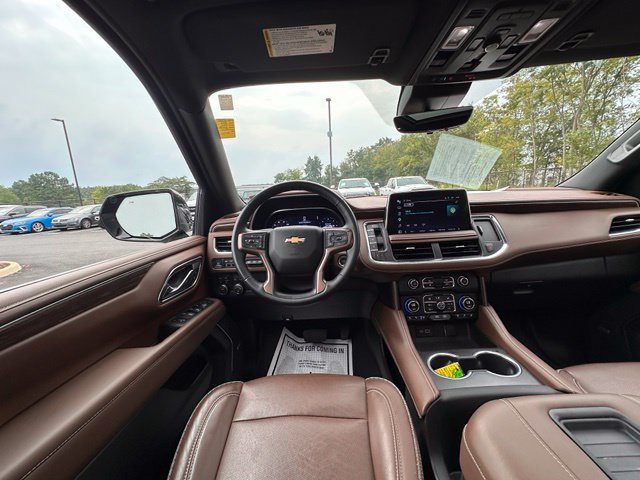Used 2023 Chevrolet Suburban High Country AWD/4WD image 18