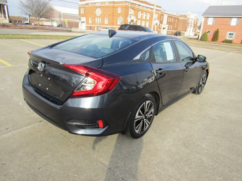 Used 2017 Honda Civic EX-L image 3