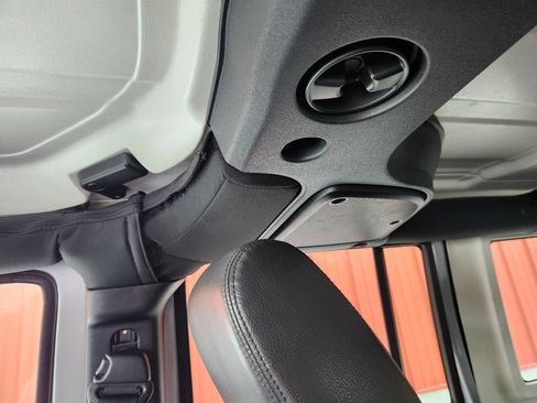 Used 2017 Jeep Wrangler Unlimited Sahara AWD/4WD image 22