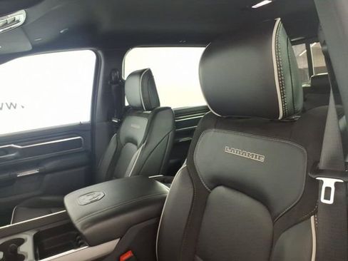 Used 2025 RAM 1500 Laramie AWD/4WD image 15