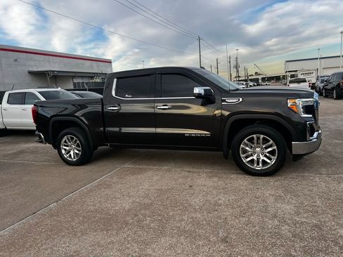 Used 2022 GMC Sierra 1500 SLT image 4