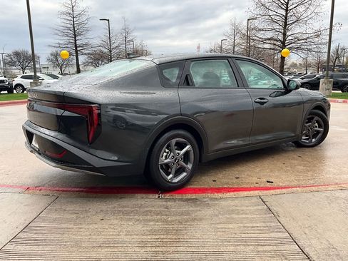 Used 2025 Kia K4 LXS image 6