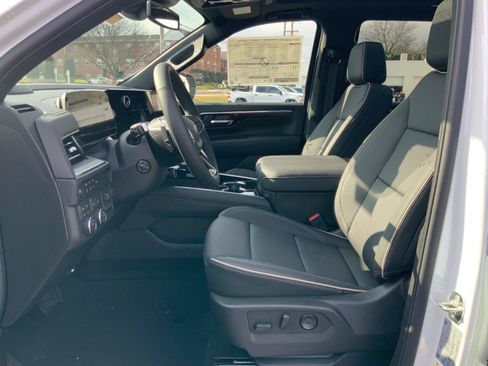 New 2026 Chevrolet Tahoe Premier AWD/4WD image 11