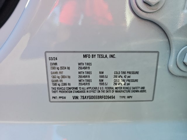 Used 2024 Tesla Model Y Long Range AWD/4WD image 38