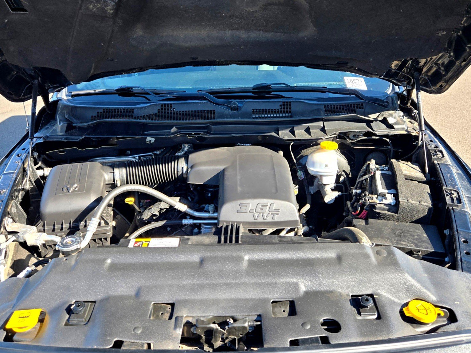 Used 2024 RAM 1500 Warlock RWD image 21