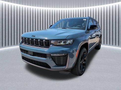 New 2026 Jeep Grand Cherokee L Limited w/ Limited Altitude Package AWD/4WD image 19