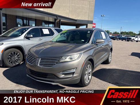 Used 2017 Lincoln MKC Select w/ Select Plus Package AWD/4WD image 1