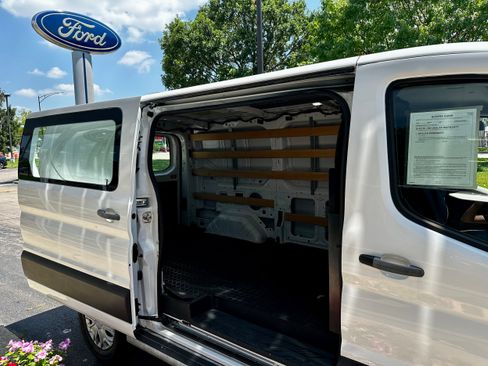 Used 2024 Ford Transit 250 Low Roof w/ Exterior Upgrade Package RWD image 11
