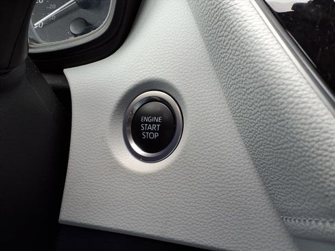 Used 2024 Toyota Corolla SE image 17