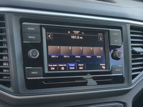 Used 2023 Volkswagen Atlas Cross Sport SE image 15