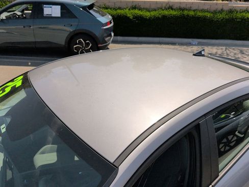 Certified 2025 Hyundai Elantra Sport FWD image 12