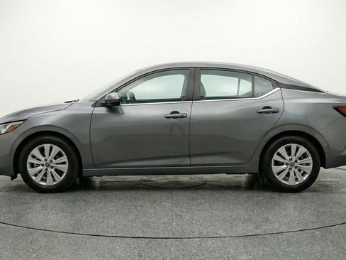 Used 2025 Nissan Sentra S image 5