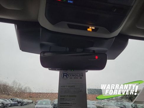 Used 2024 Subaru Crosstrek 2.0i Premium w/ Crosstrek Mirror Package image 12