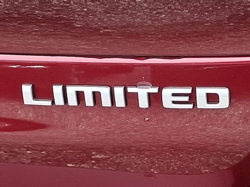 New 2025 Jeep Grand Cherokee L Limited image 19