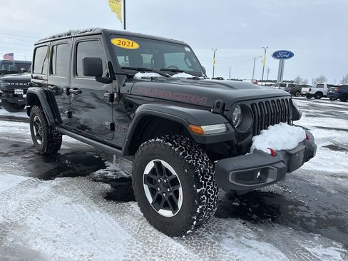 Used 2021 Jeep Wrangler Unlimited Rubicon w/ Uconnect 4C Nav & Sound Group image 2