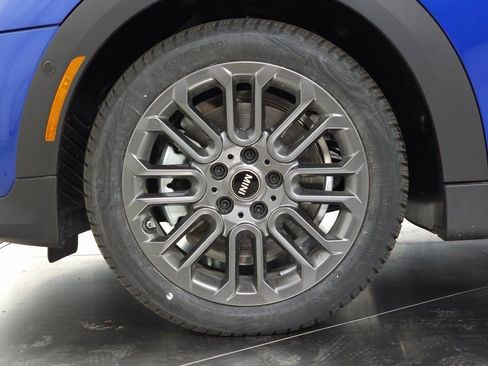 New 2025 MINI Cooper S image 8