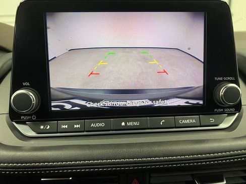 Used 2023 Nissan Rogue S image 30