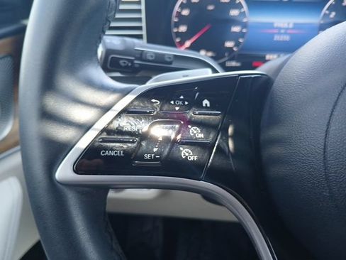 Used 2025 Mercedes-Benz GLE 350 4MATIC image 23
