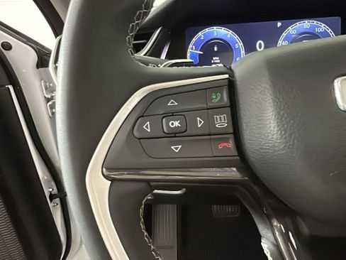 Used 2023 Jeep Grand Cherokee Laredo AWD/4WD image 18