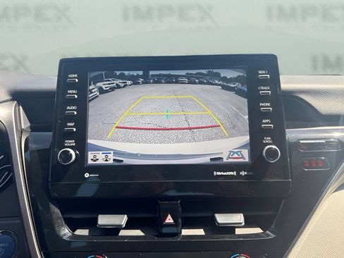Used 2022 Toyota Camry XSE FWD image 10